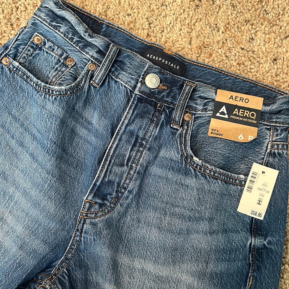 AERO 90s baggy sz 6r
